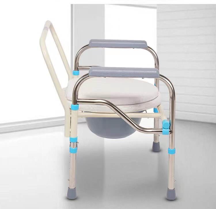 Silla de baño eléctrica de silla de ruedas eléctrica médica portátil al por mayor con altura de paciente con altura de ancianos silla de inodoro ajustable ajustable