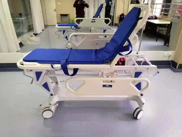 UCI de primeros auxilios de emergencia del hospital UCI lujoso Luxurious Vehículo plano Equipo de transferencia de pacientes de ambulancia Camulle de la camilla para la habitación del paciente