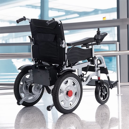 La mejor guía para viajar en aire con una silla de ruedas eléctrica: navegar por los cielos con confianza