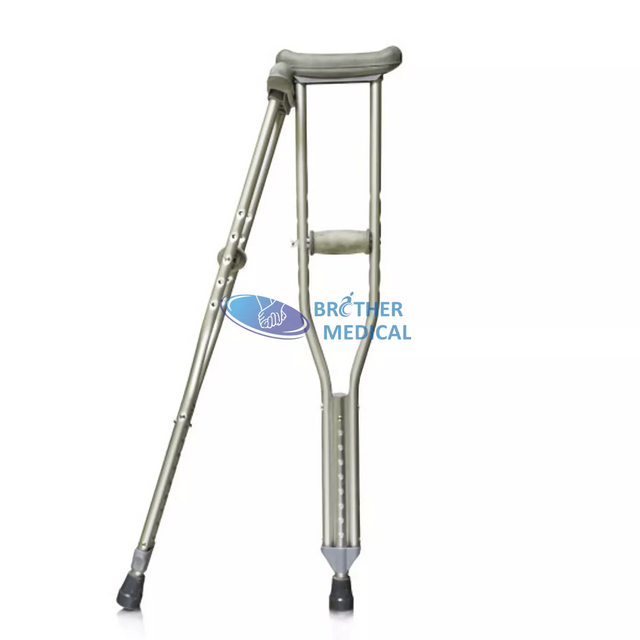 Muletas de aluminio y muletas de aluminio.
