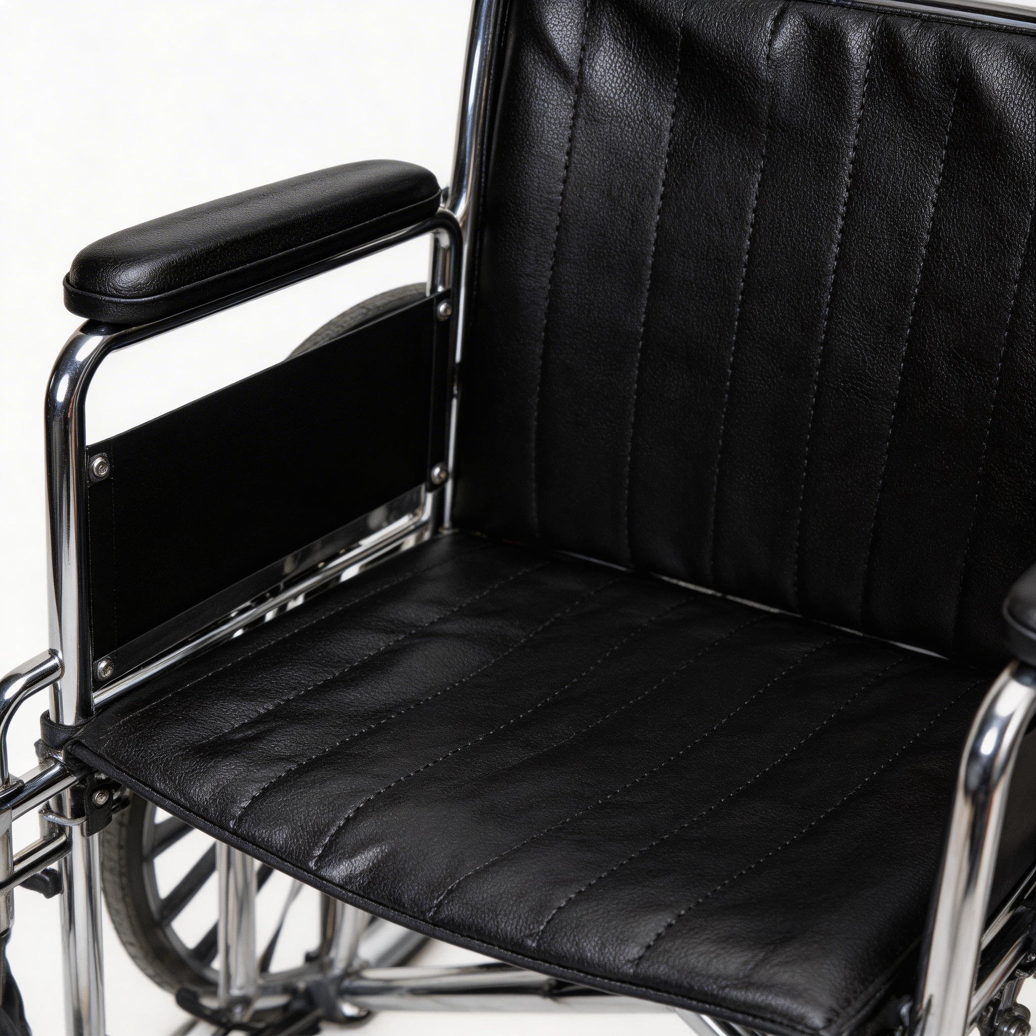 BME4618 Silla de ruedas manual bariátrica de alta capacidad de 28 pulgadas | Carga máxima de 500 libras.