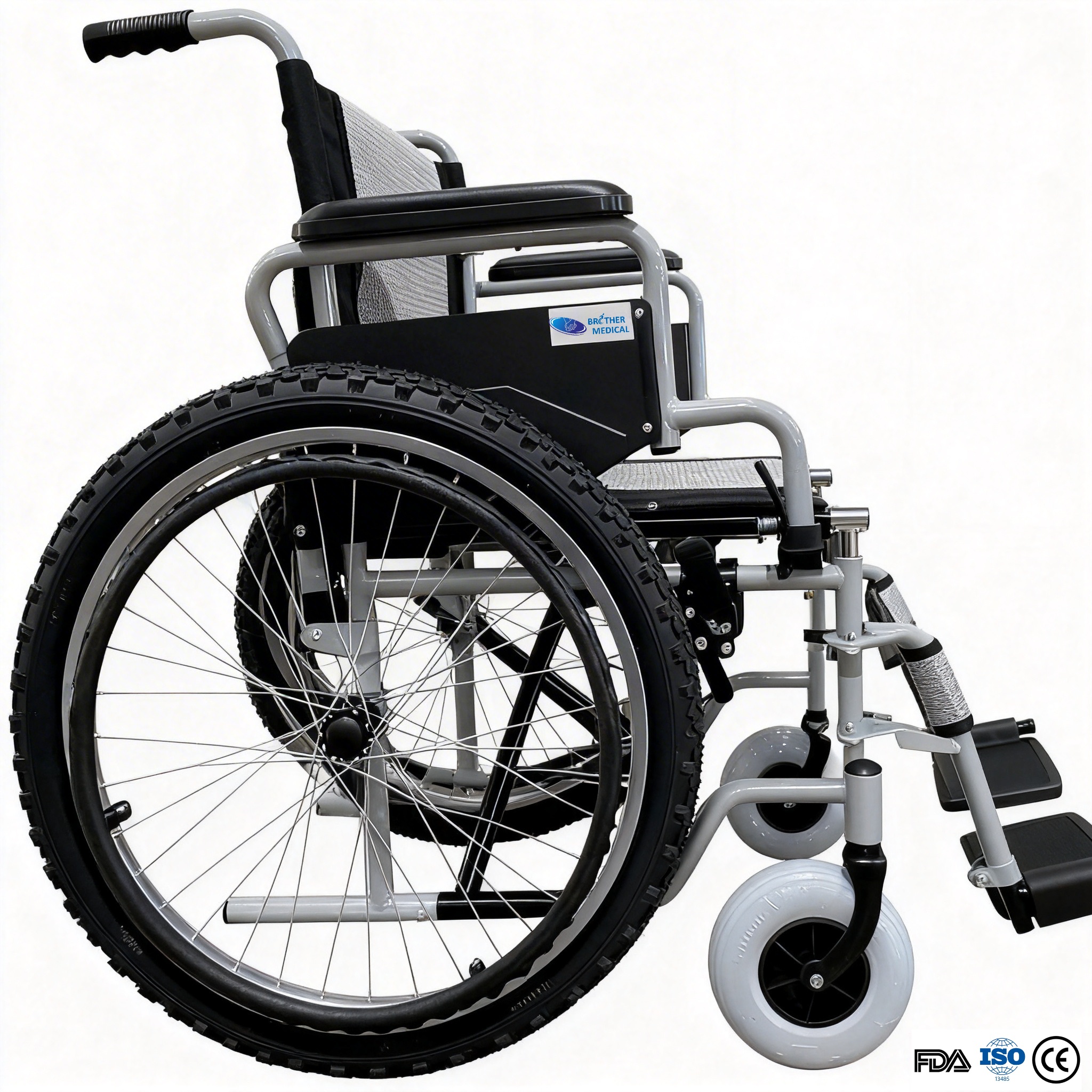 Venta al por mayor Silla de ruedas manual todoterreno Fat Tire | Ruedas traseras personalizables y estructura de acero resistente